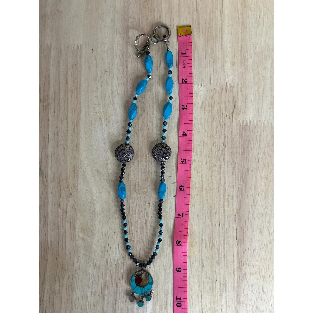 Southwestern Turquoise Black‎ Beaded Crescent Moon Pendant Necklace 18 Inch